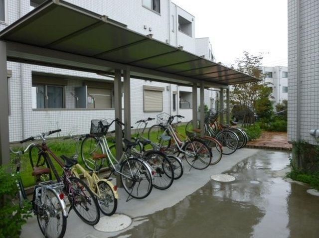 駐車場　駐輪場