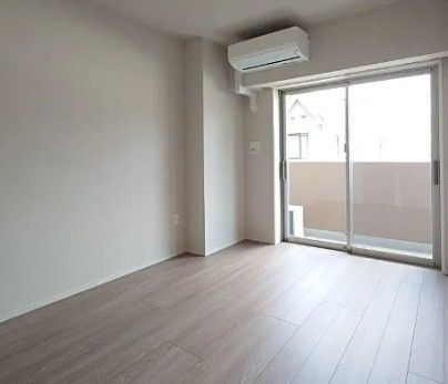 居室・リビング　別タイプ部屋　参考写真です