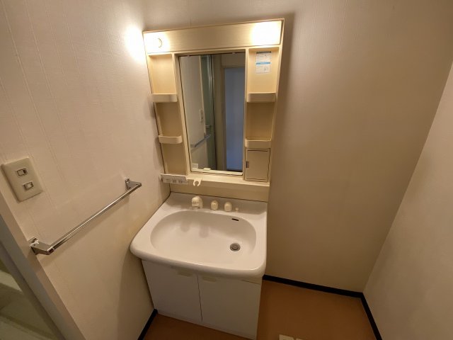 洗面設備　独立洗面化粧台付きでおすすめです！