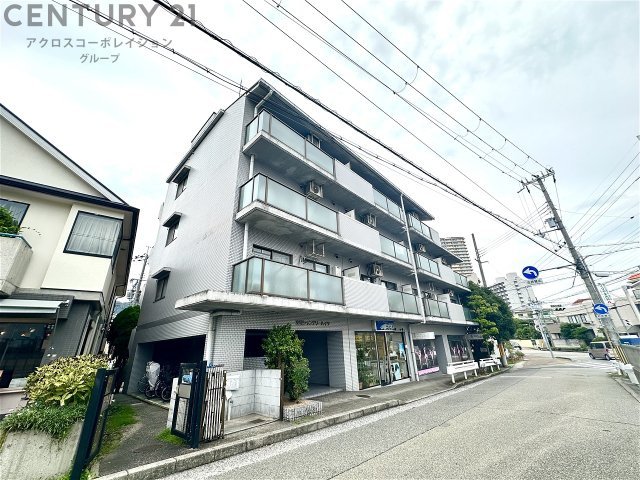 建物外観　エレベータ付きで、ベビーカーや重い荷物があっても便利！
