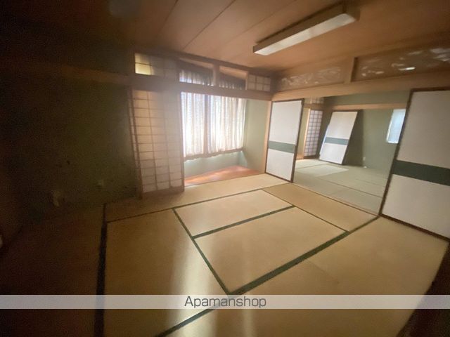 榴岡五丁目店舗付き貸家の内装写真