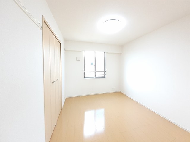 アイソンの居間写真