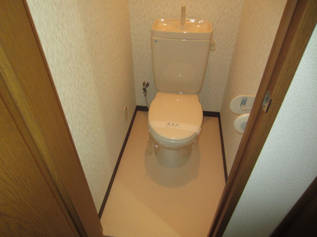 コリーヌ二色のトイレ写真