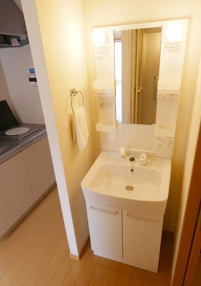 洗面設備　別部屋の画像を使用しております。