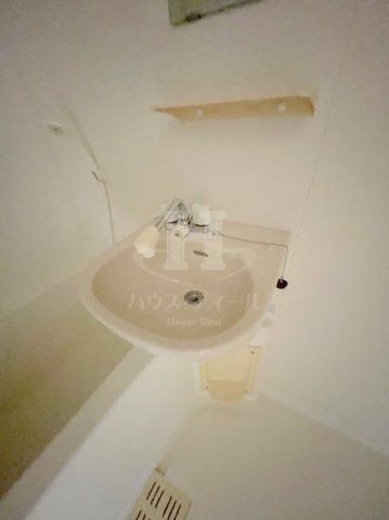 洗面設備　洗面所です