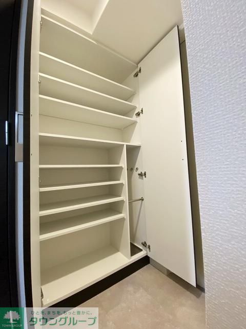 収納　バルコニー
