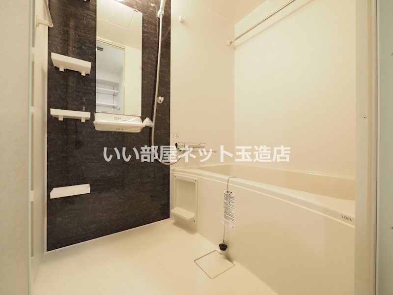 セレニテ谷町四丁目アリエの風呂写真