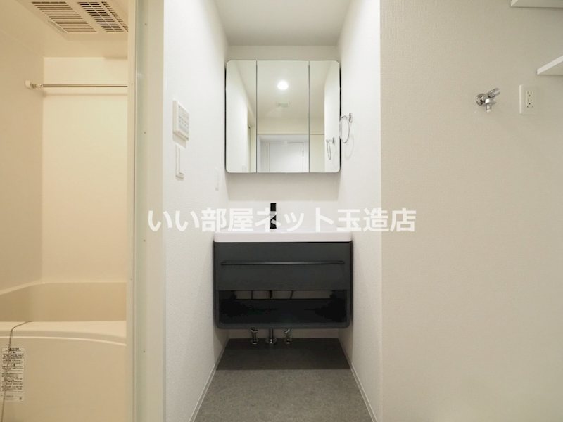 セレニテ谷町四丁目アリエの内装写真