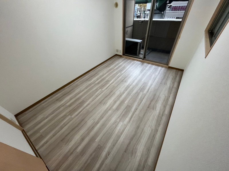 エステムコートハーバーランド前IIIコスタリティの居間写真