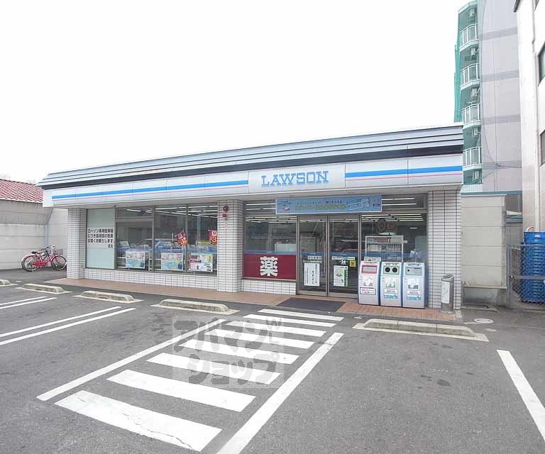 コンビニ　ローソン嵯峨明星町店（コンビニ）まで395m