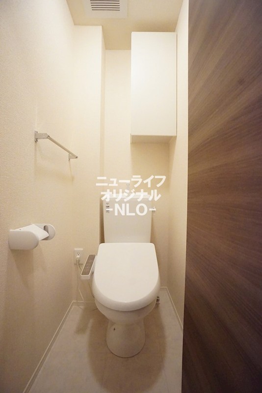 相鉄いずみ野線 湘南台駅 徒歩8分 3階建 築4年のトイレ写真