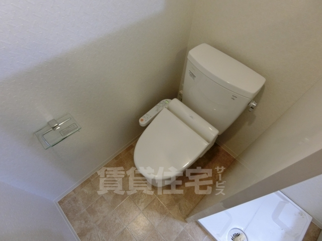 阪急嵐山線 上桂駅 徒歩10分 5階建 築15年のトイレ写真