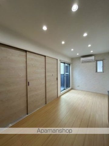 西鉄貝塚線 和白駅 徒歩10分 3階建 築2年の居間写真