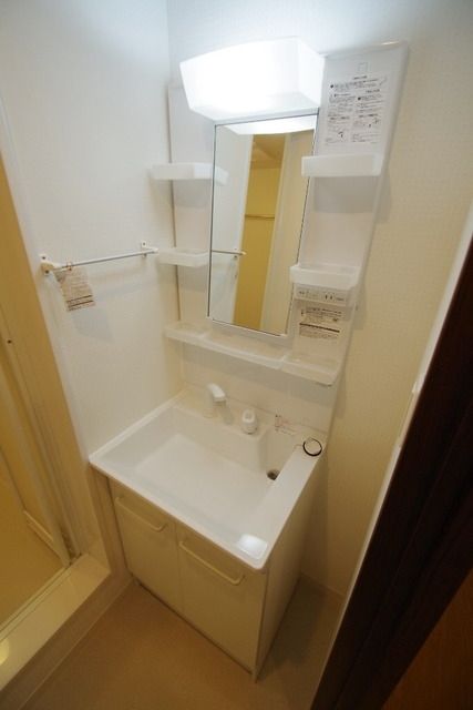 洗面設備　☆忙しい朝に便利な独立洗面台☆