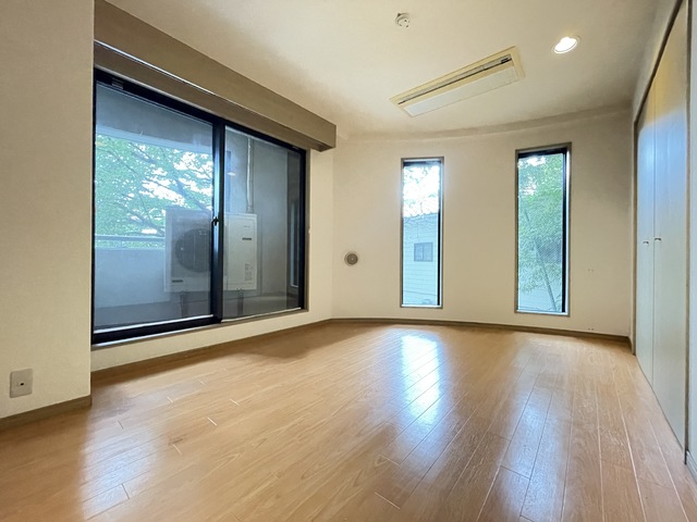居室・リビング　別部屋参考写真／２０６号室を利用中