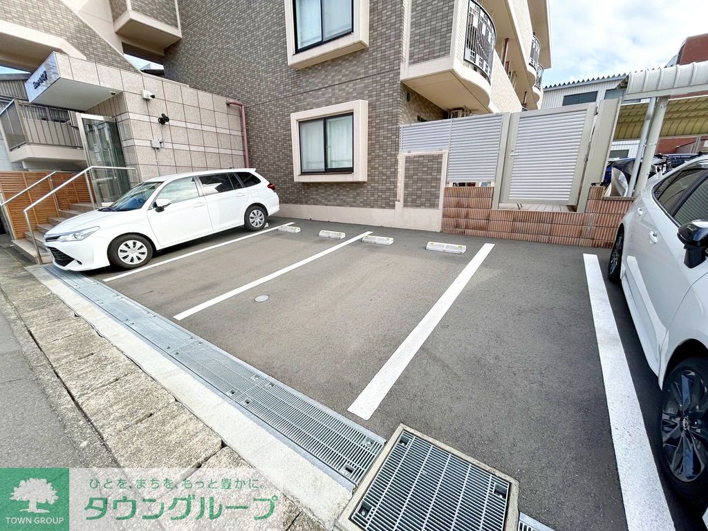 駐車場　駐車場