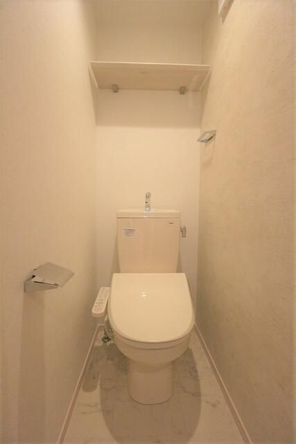 トイレ　落ち着いたトイレです