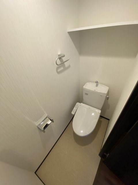 ＪＲ東西線 御幣島駅 徒歩9分 15階建 築4年のトイレ写真