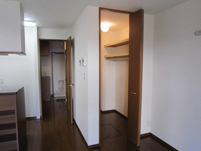 収納　クローゼット