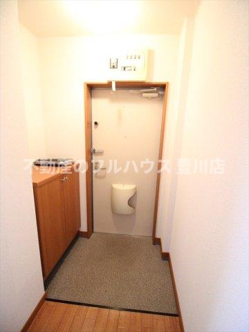 玄関　写真は別室