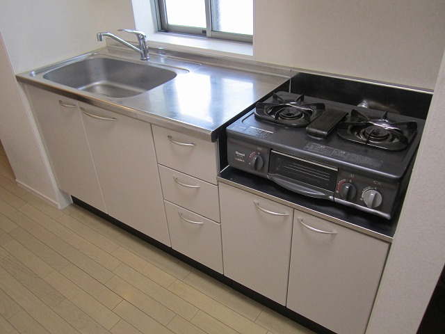 キッチン　※同マンション別部屋の写真と鳴ります