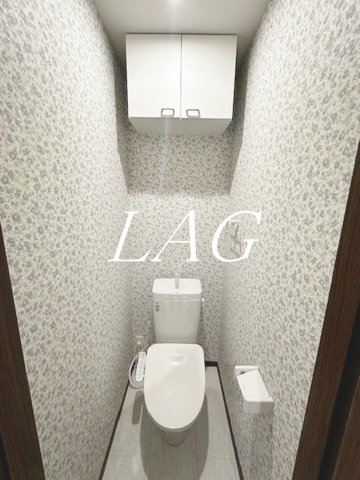 Verona aptのトイレ写真
