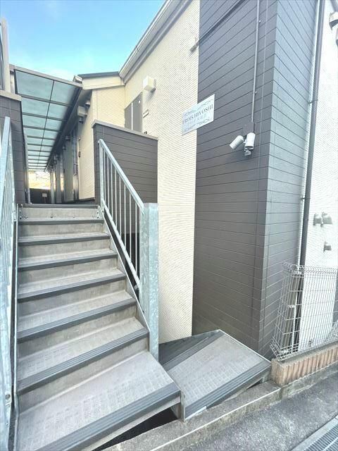 フロイス日吉の外観写真