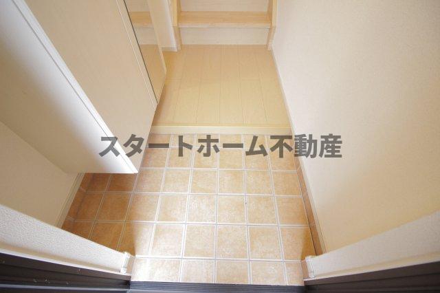 玄関　ゆったりとした玄関です