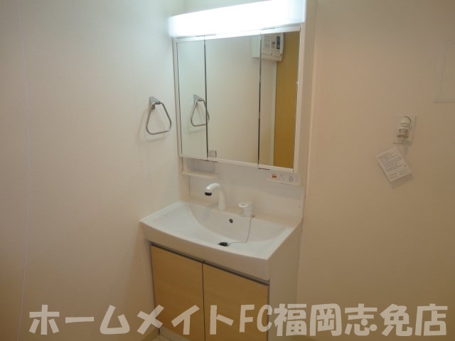 ＪＲ香椎線 酒殿駅 徒歩3分 3階建 築4年の内装写真