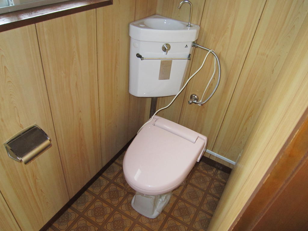 その他　温水暖房機能付きトイレ