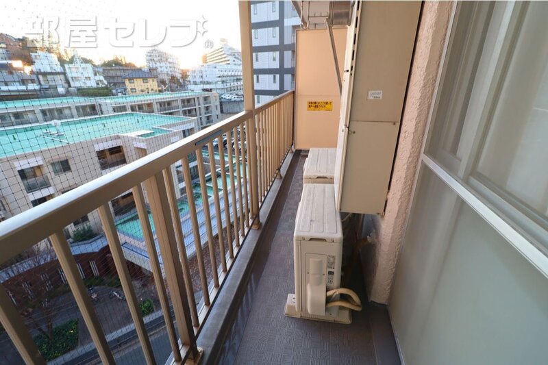 【茶屋ヶ坂コータースのバルコニー】