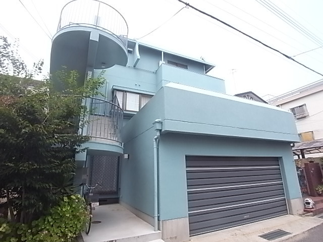 神戸市灘区中郷町のマンションの建物外観