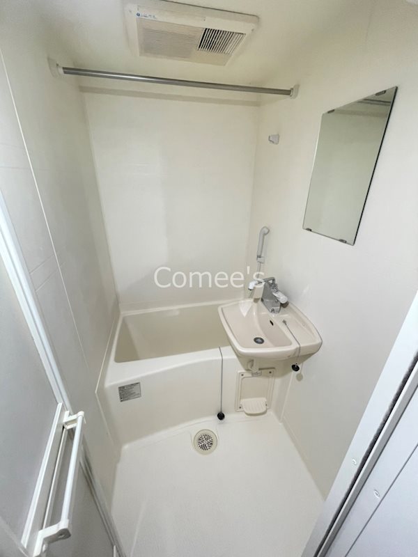 バス・シャワールーム　バスルーム