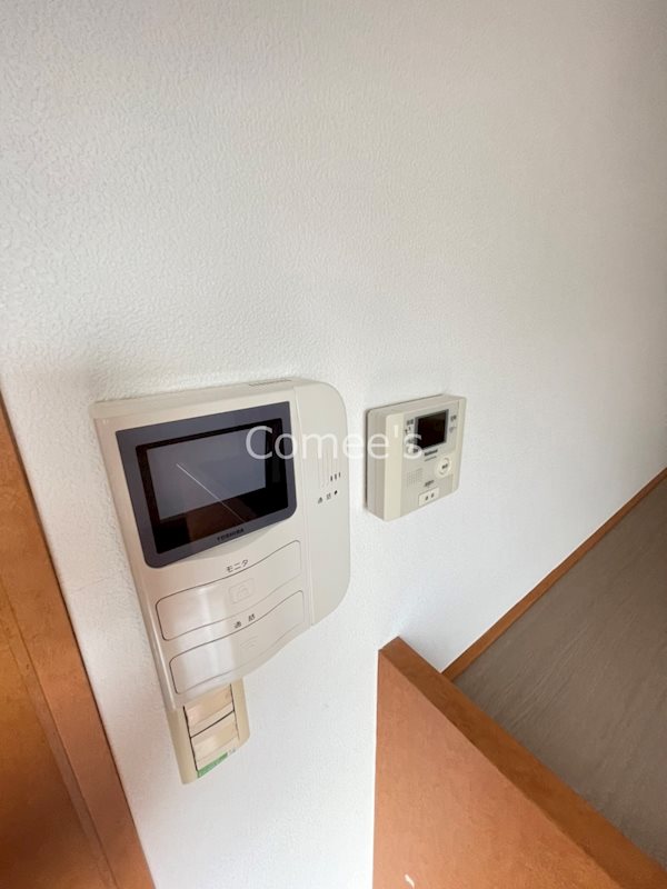 セキュリティ　モニター付きインターホン