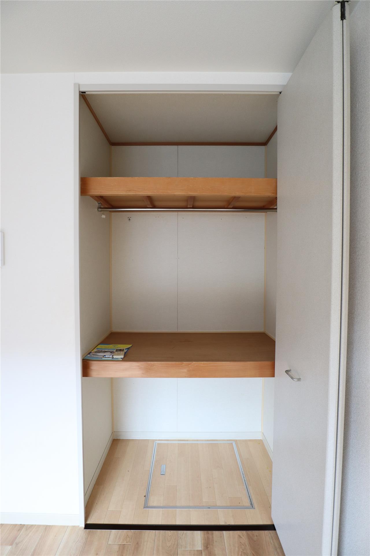 収納　写真は101号室です。