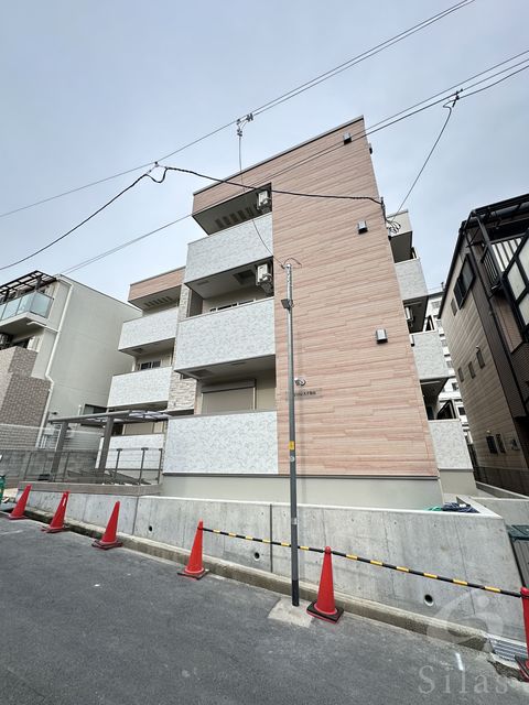 吹田市千里山西のアパートの建物外観