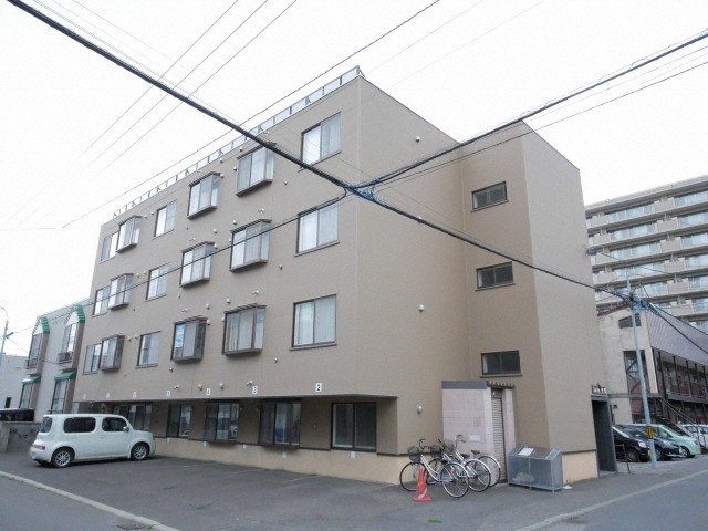 札幌市豊平区美園二条のマンションの建物外観