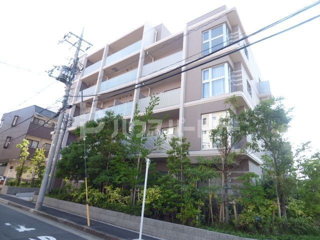 ＰＬＵＭ　ＶＩＬＬＡＧＥの建物外観