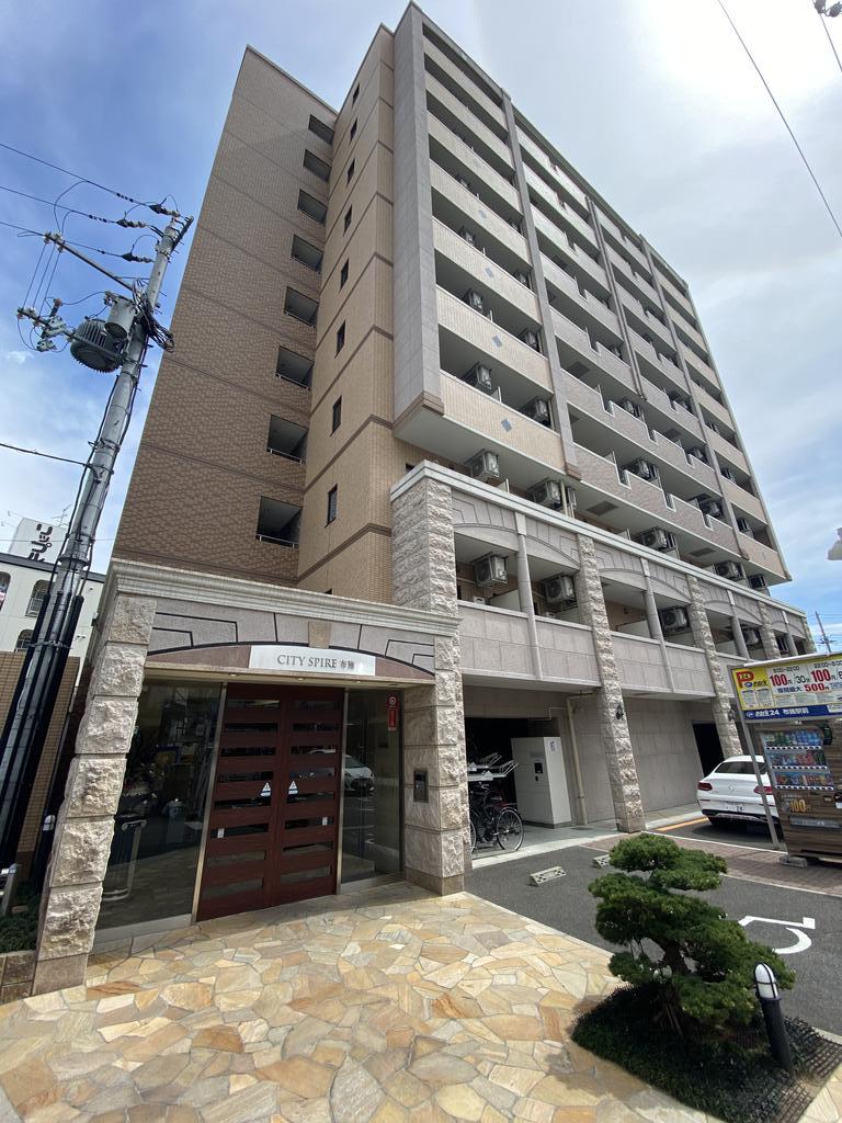 東大阪市足代のマンションの建物外観