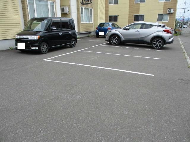 駐車場　駐車場