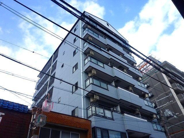 東大阪市小阪のマンションの建物外観