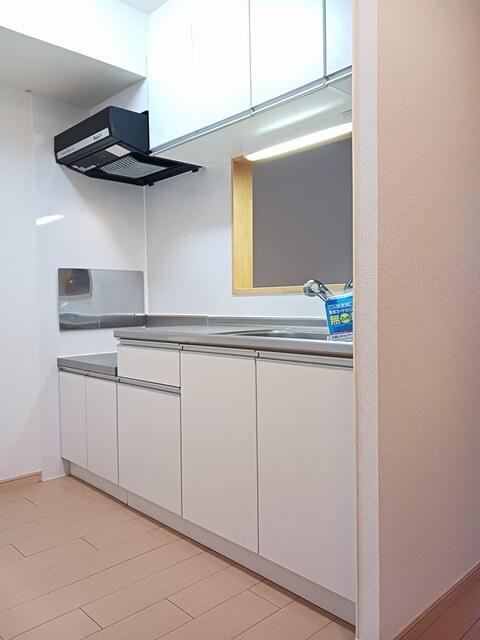 キッチン　リビングとコミュニケーションが取れるカウンタータイプ◎