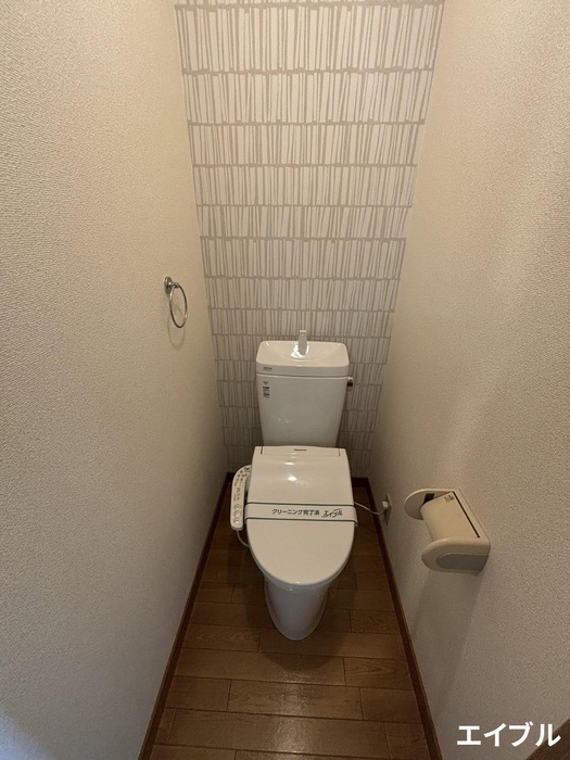 トイレ　別の部屋の参考写真になります。