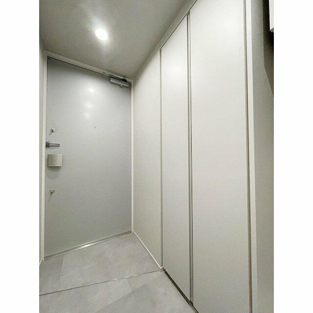 玄関　?