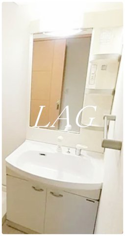 洗面設備　独立洗面台です。