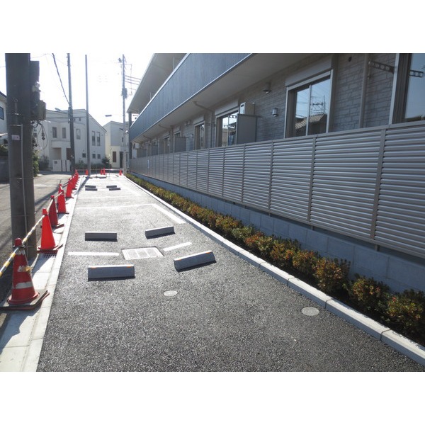 駐車場　敷地内駐車場