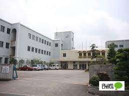 中学校　藤枝市立岡部中学校（中学校）まで1998m