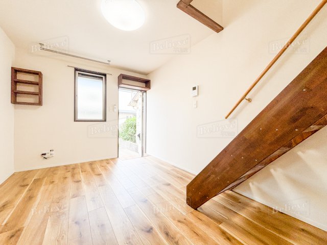 居室・リビング　明るい室内です☆