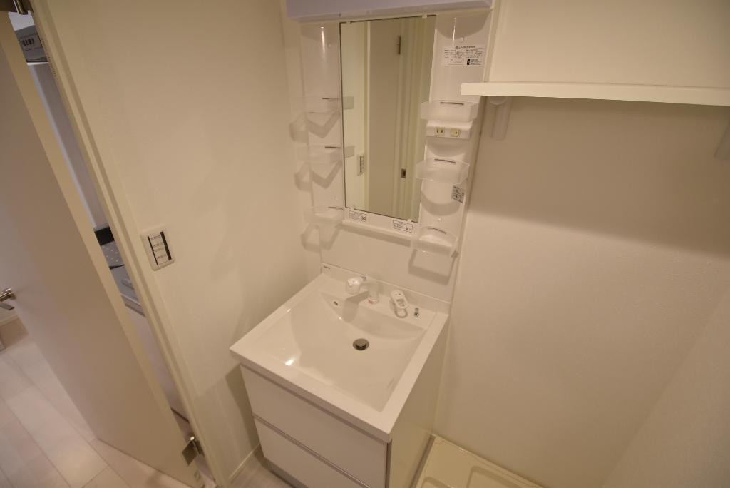 洗面設備　洗髪洗面化粧台