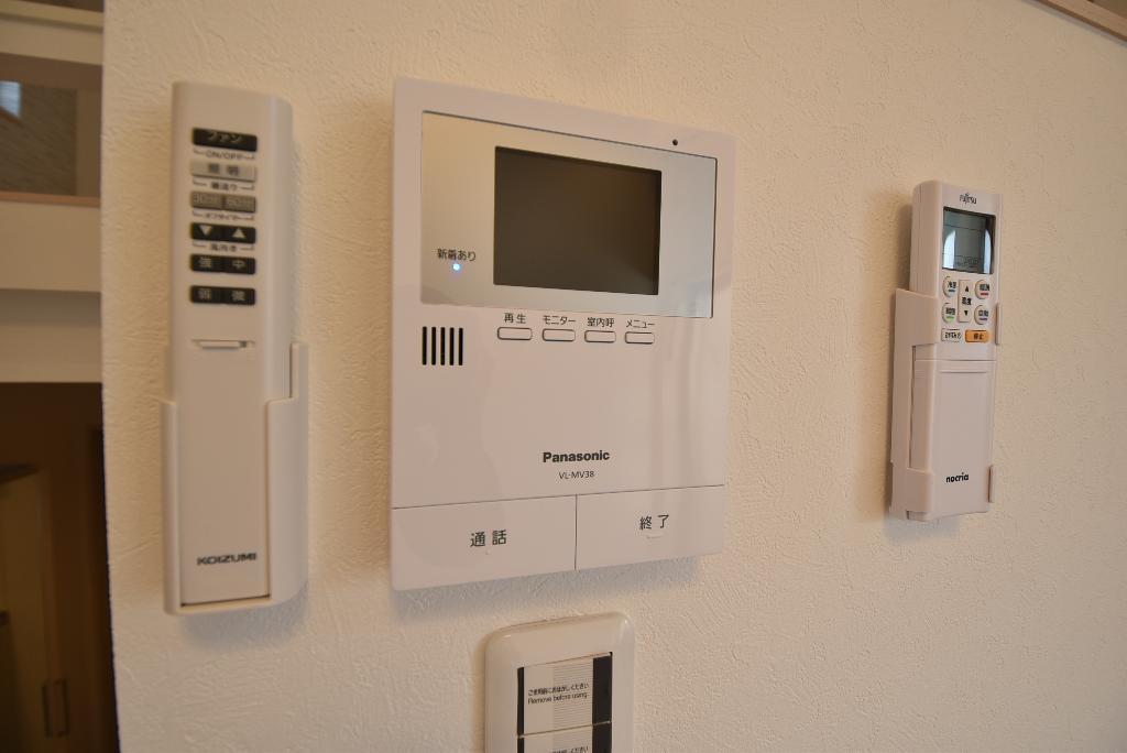 セキュリティ　カメラ付インターホン